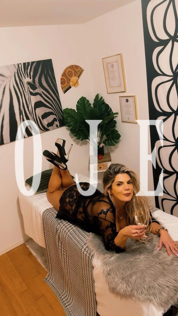 Namoradinha, Massagem erótica: Escorts em Penafiel