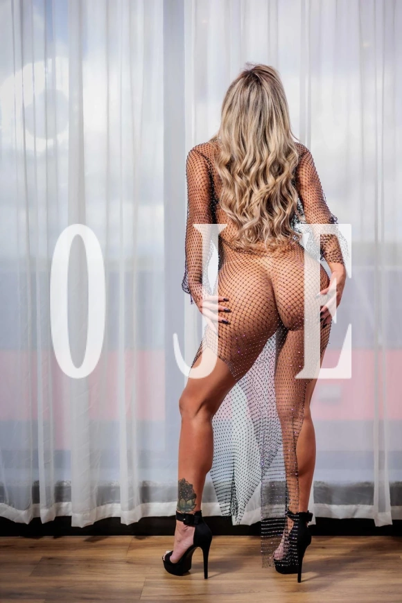 Namoradinha, Massagem erótica: Escorts em Penafiel