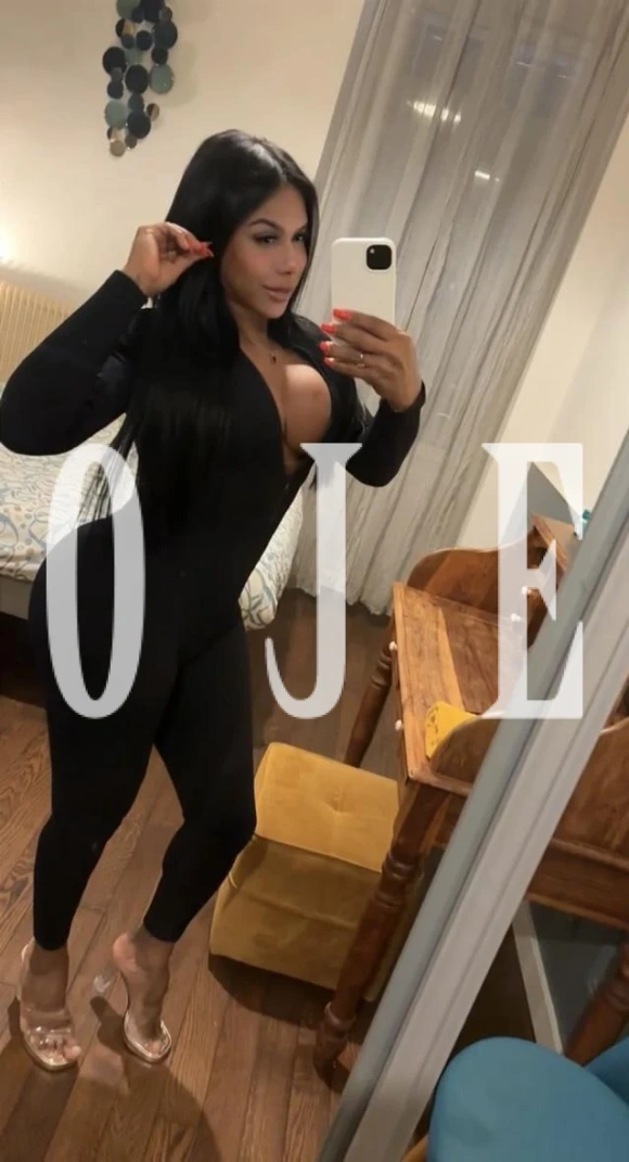 Fetichismo, Atenção à casais, Namoradinha, Massagem erótica, Despedida de solteiro, Sexcam, Stripers: travesti em Oeiras