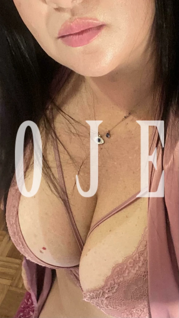 Aline, acompanhante em Lousada