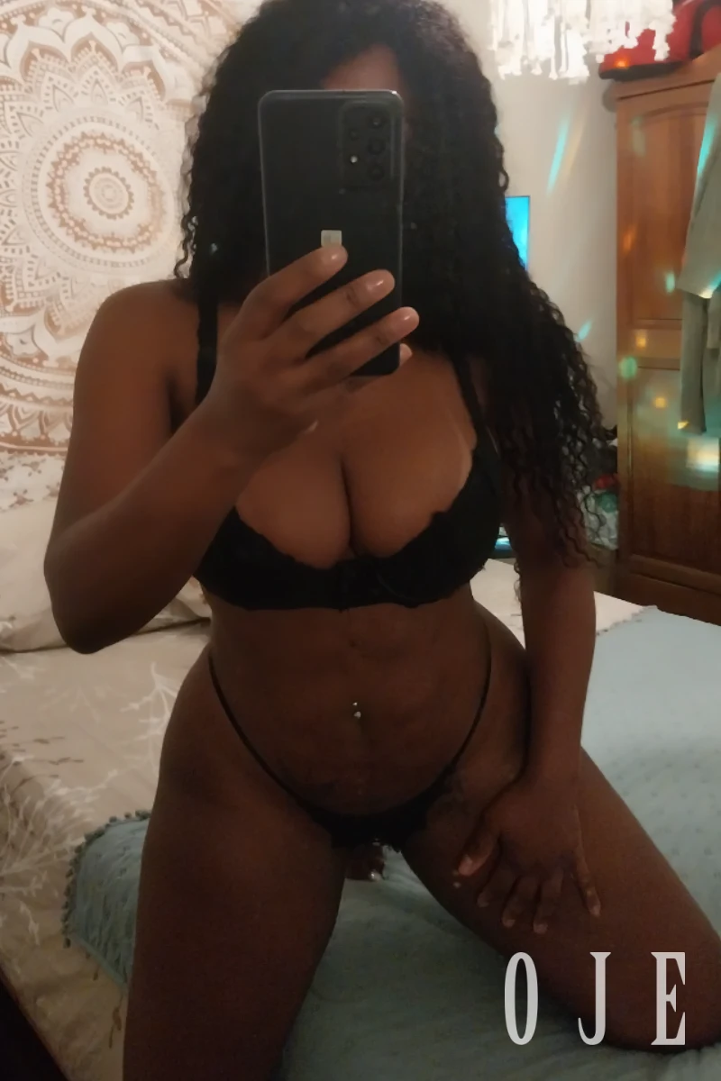 stories-slider-content