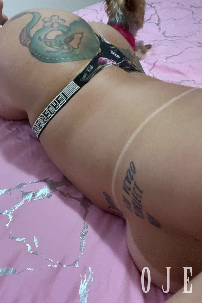 stories-slider-content