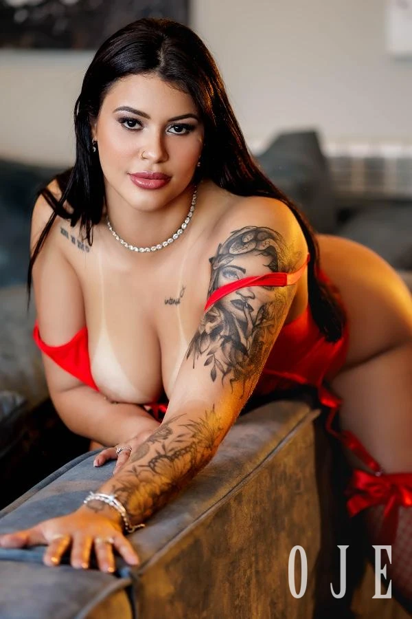 stories-slider-content