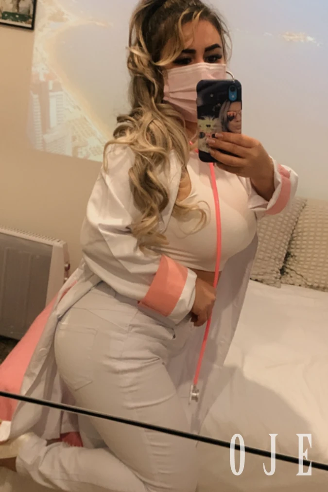 stories-slider-content