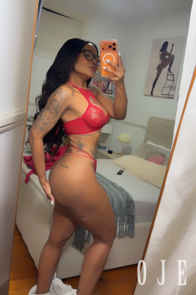 stories-slider-content