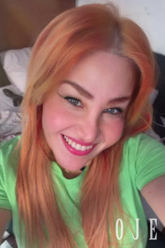 stories-slider-content