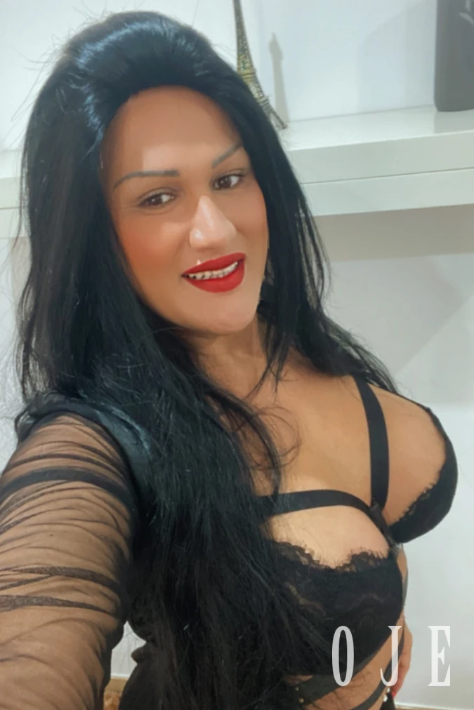 stories-slider-content