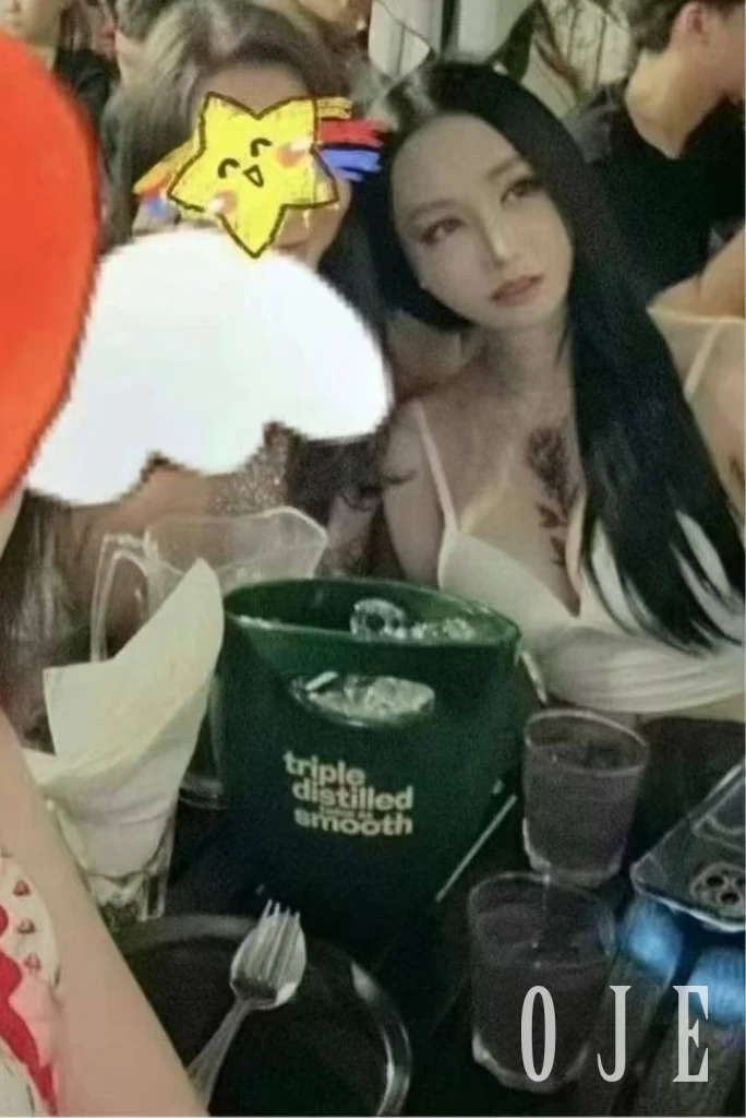 stories-slider-content