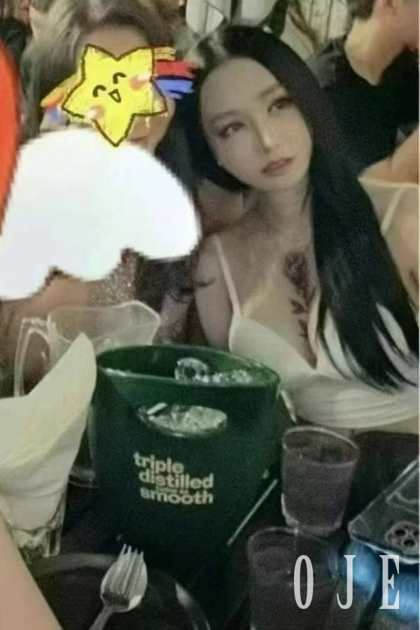 stories-slider-content