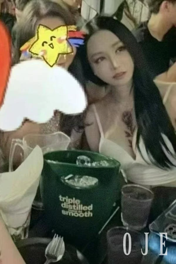 stories-slider-content