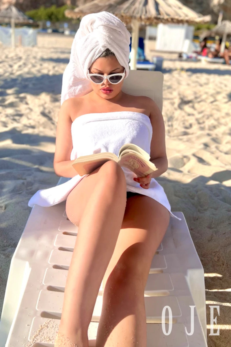 stories-slider-content