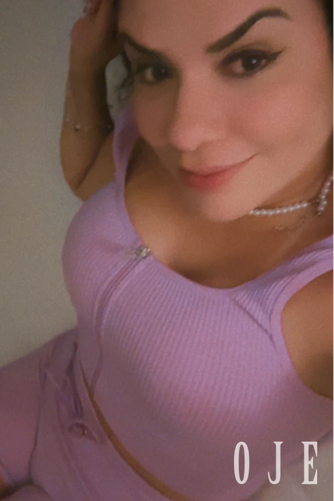 stories-slider-content