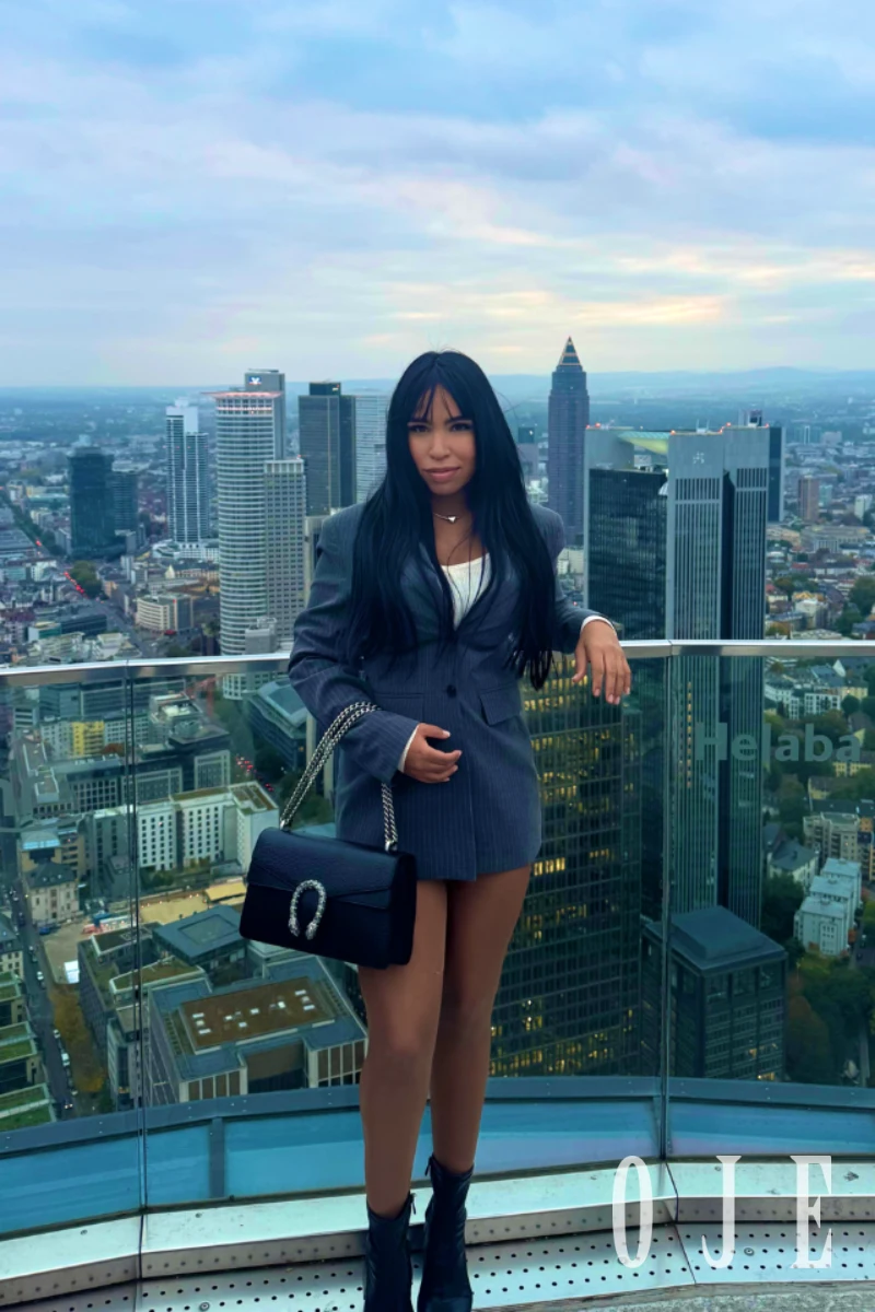 stories-slider-content