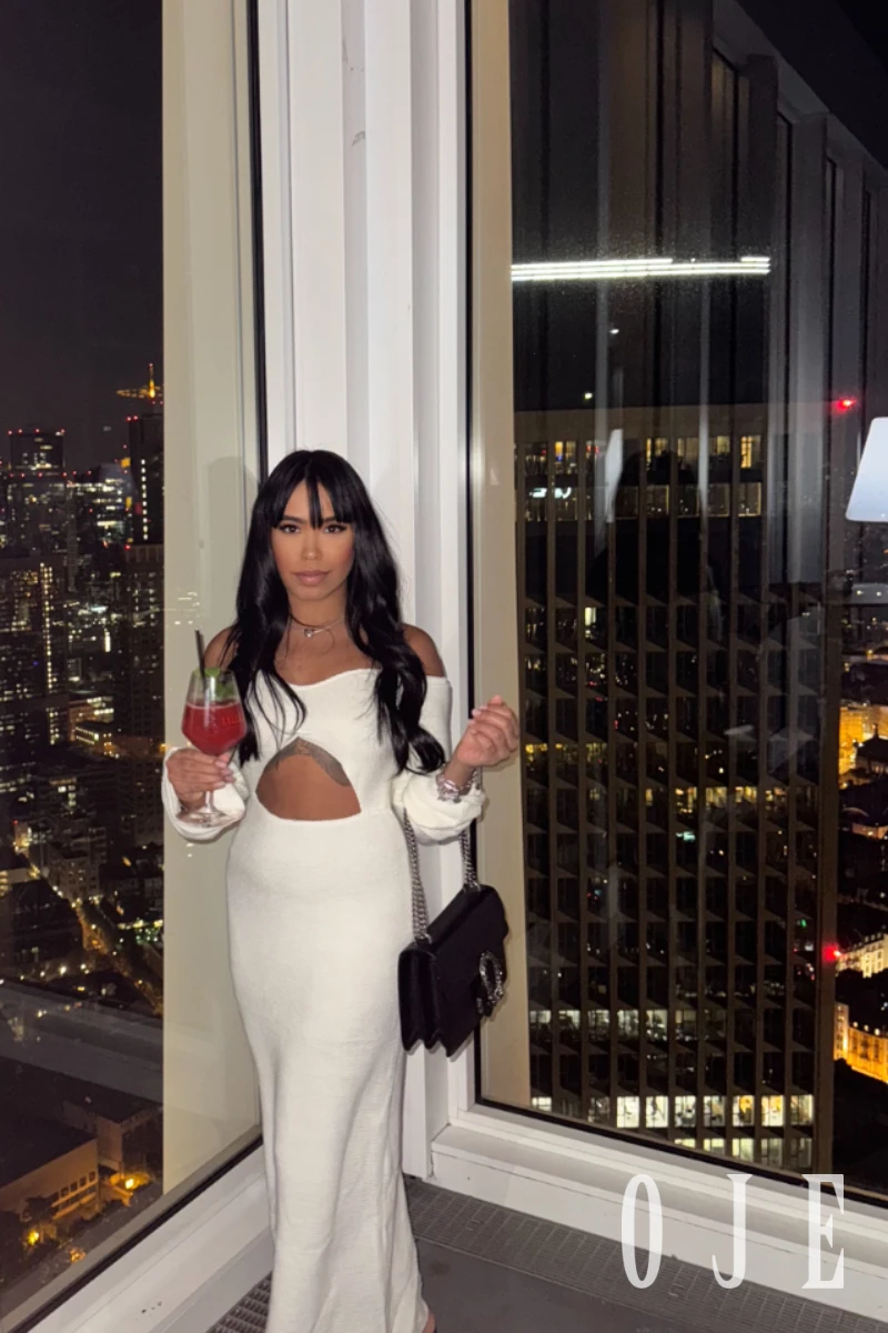 stories-slider-content