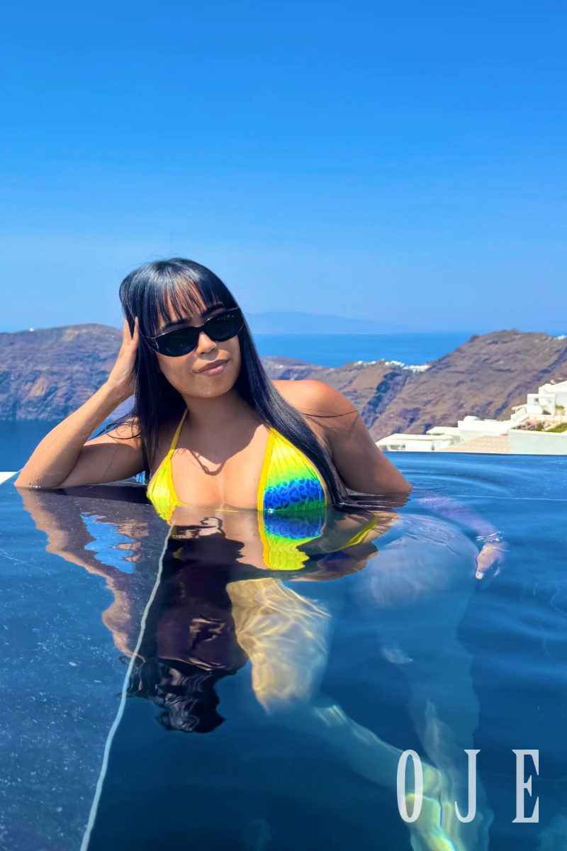 stories-slider-content