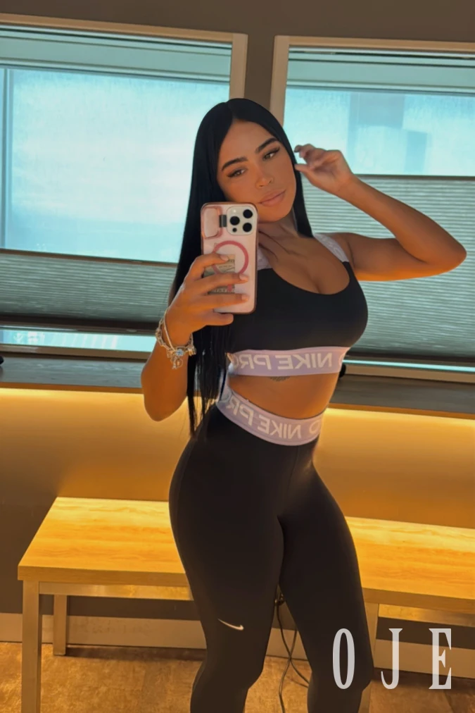 stories-slider-content