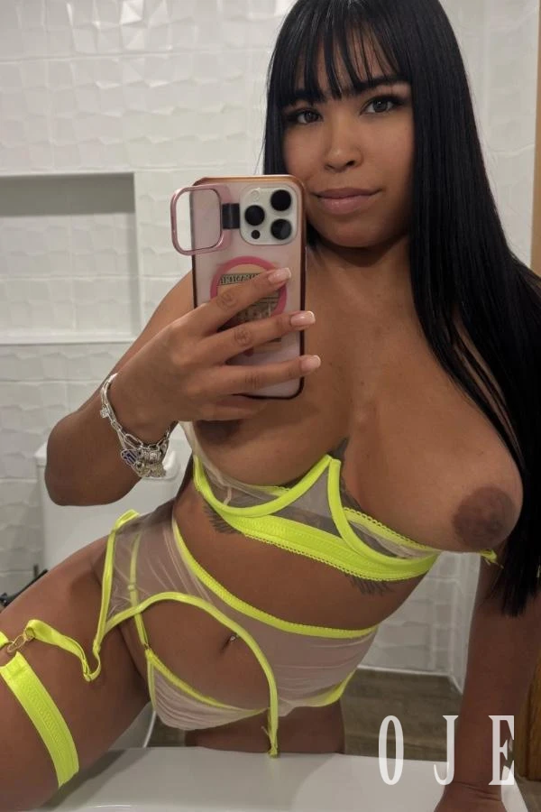 stories-slider-content