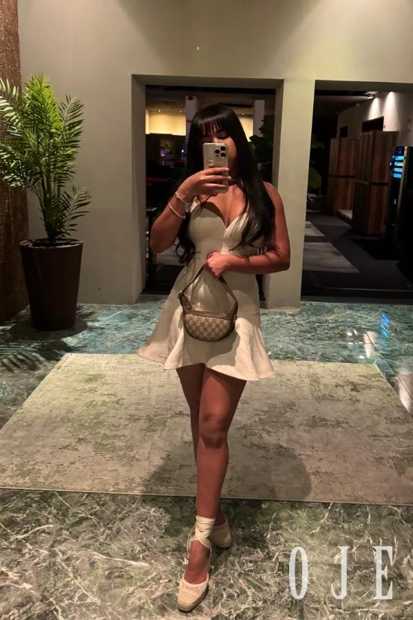 stories-slider-content