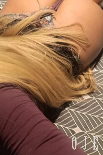 stories-slider-content