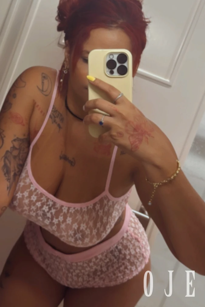 stories-slider-content