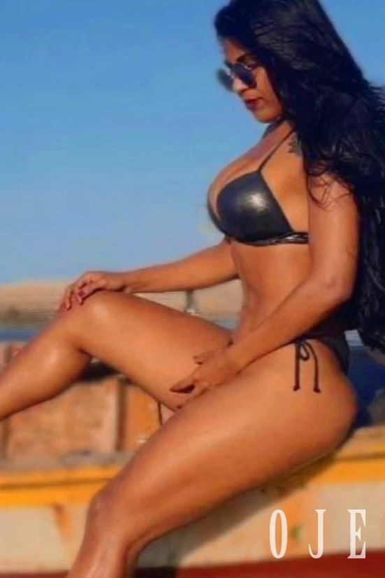 stories-slider-content