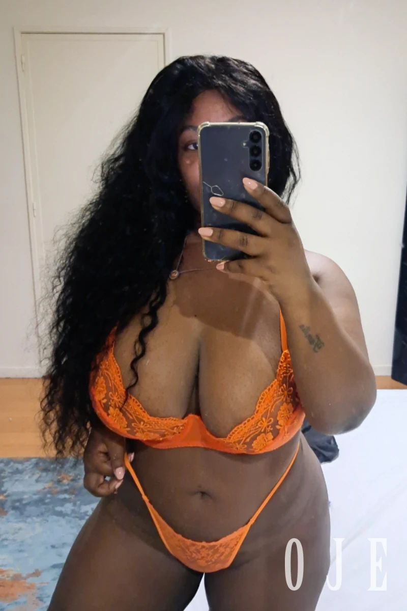 stories-slider-content