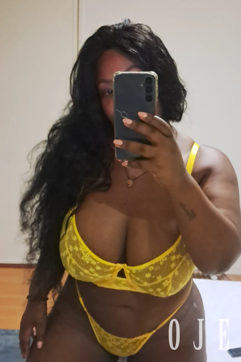 stories-slider-content