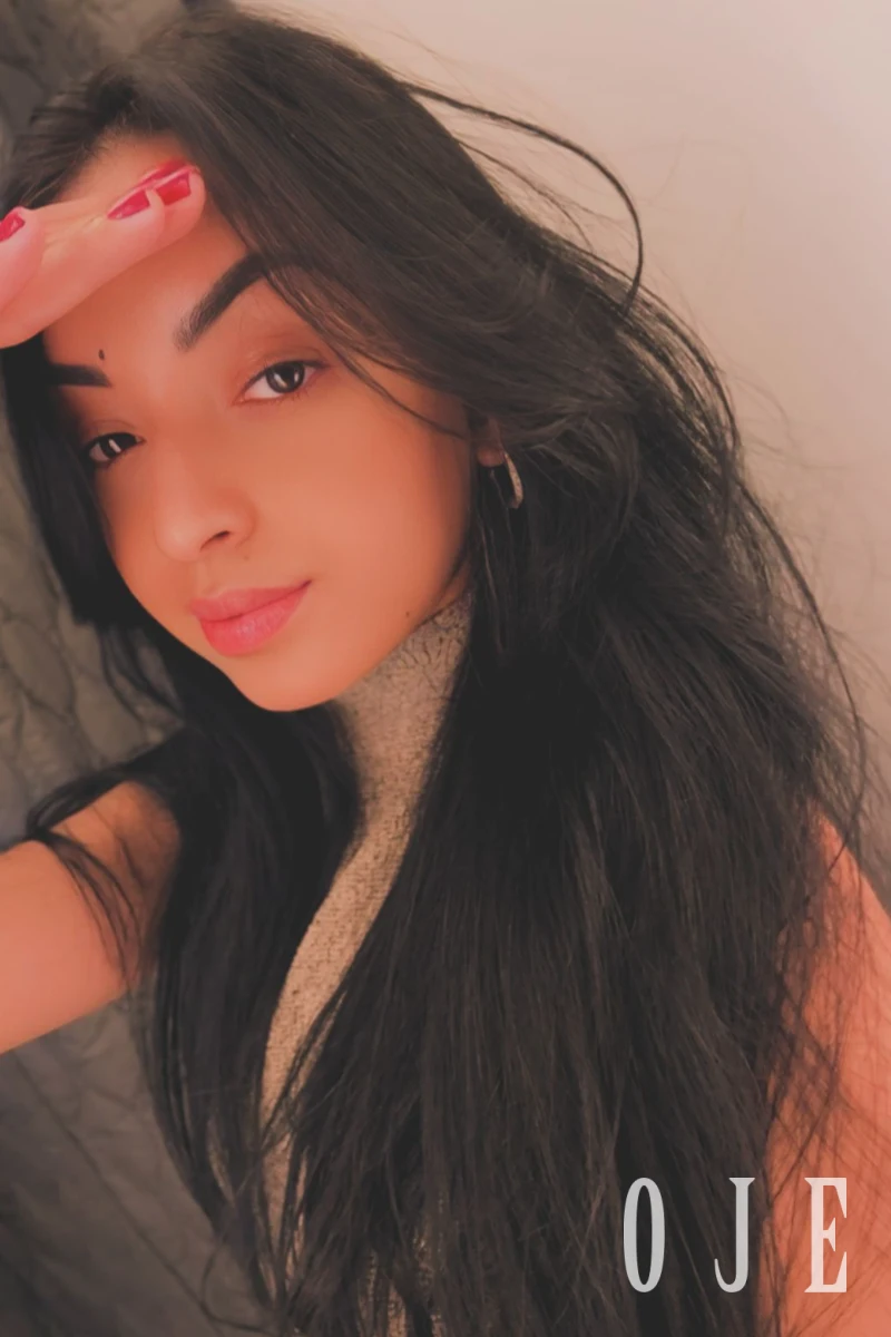 stories-slider-content