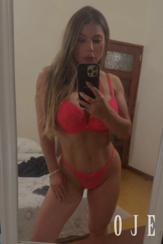 stories-slider-content