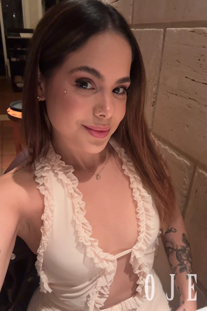 stories-slider-content