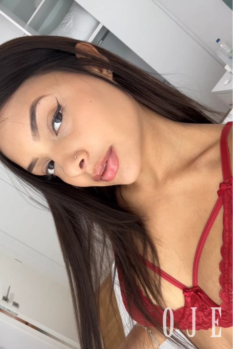 stories-slider-content