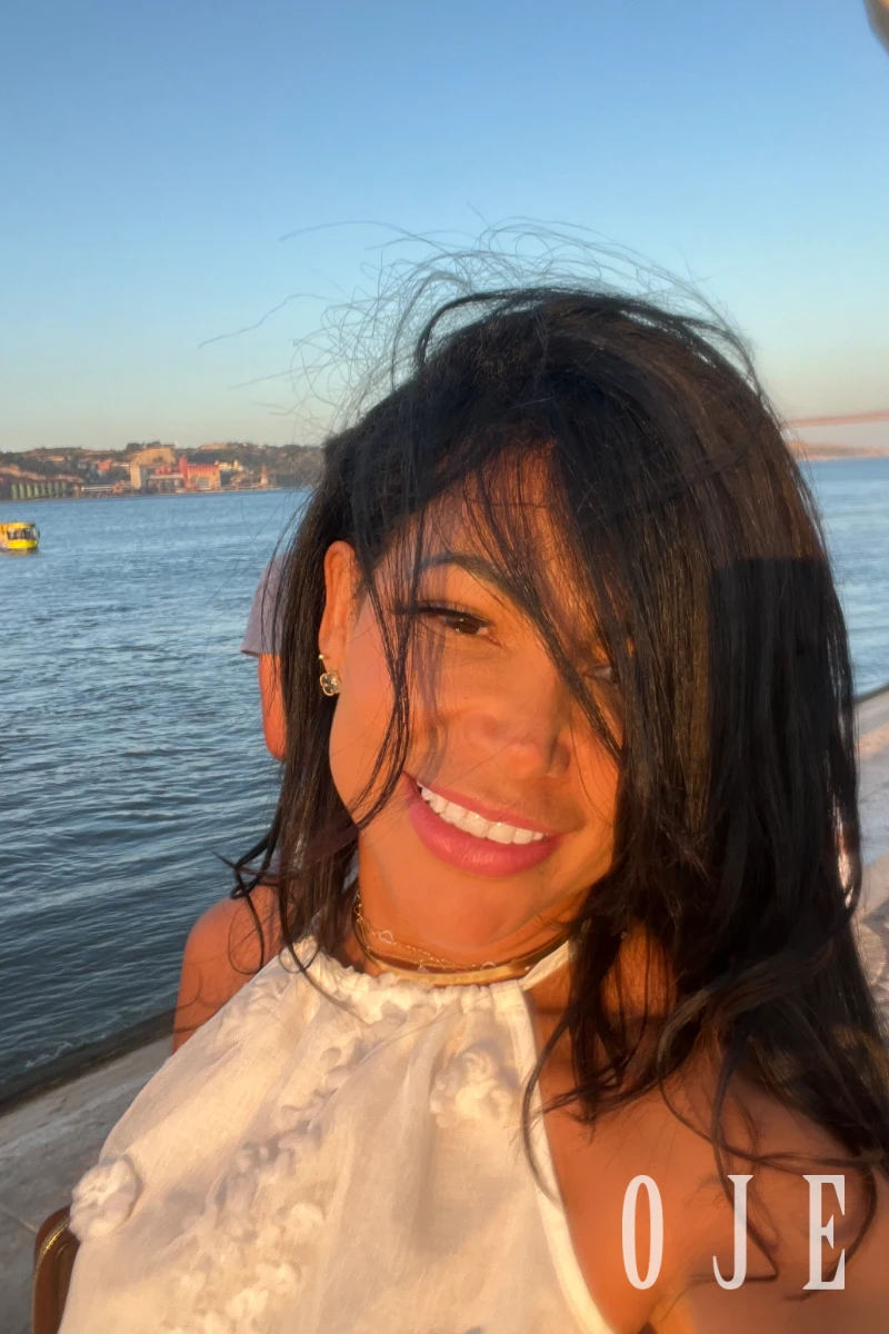 stories-slider-content