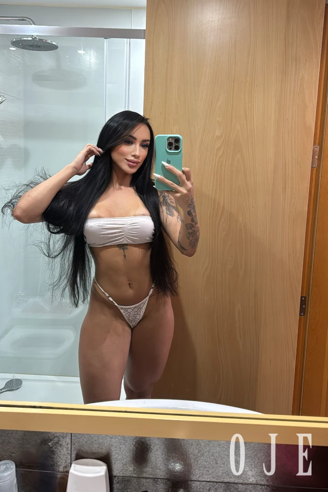 stories-slider-content