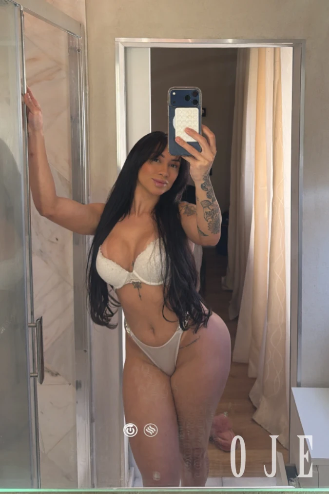 stories-slider-content