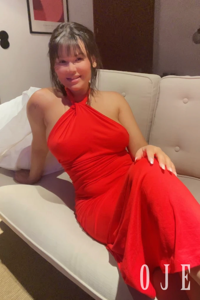 stories-slider-content