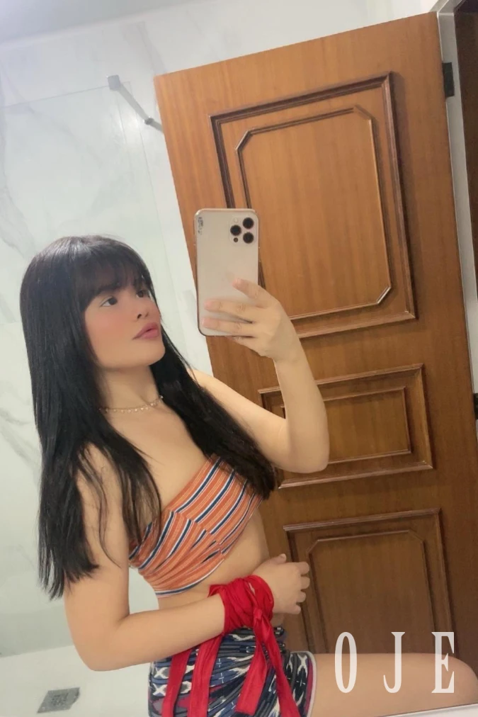 stories-slider-content