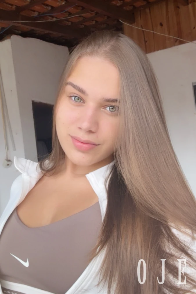 stories-slider-content