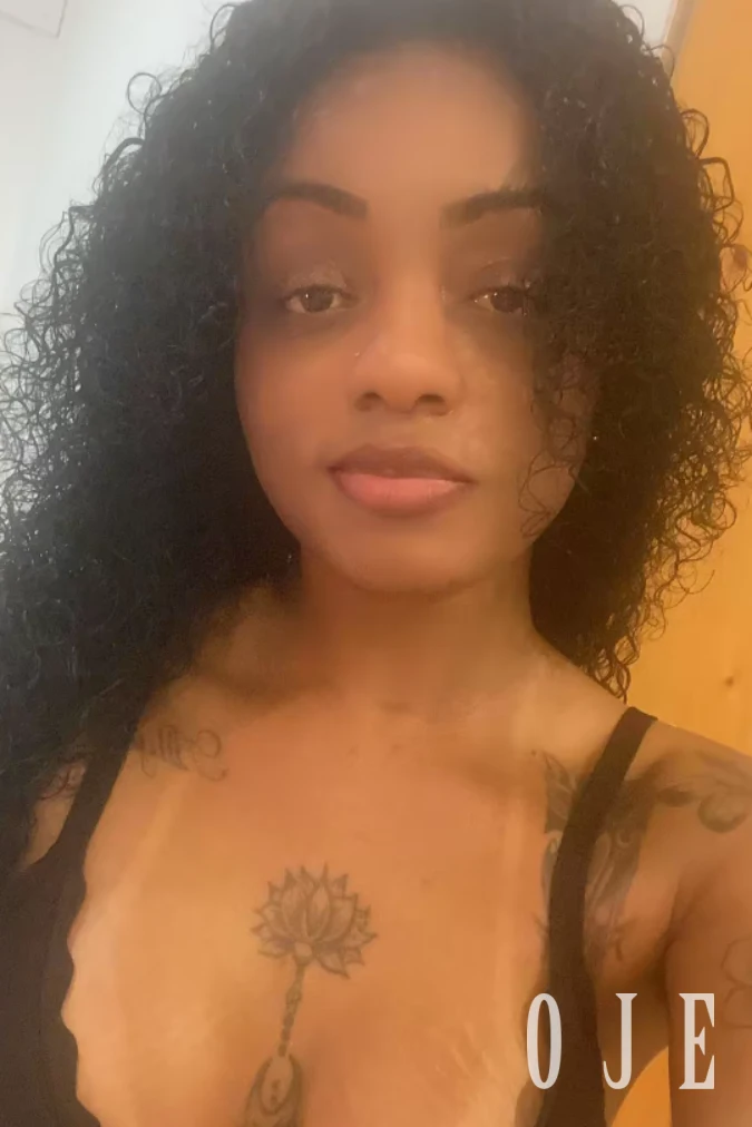 stories-slider-content