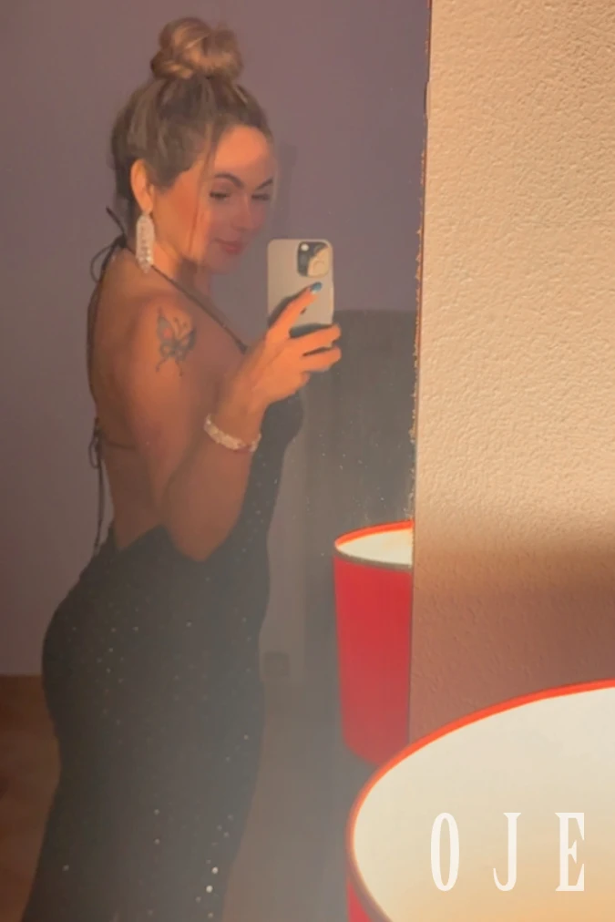 stories-slider-content