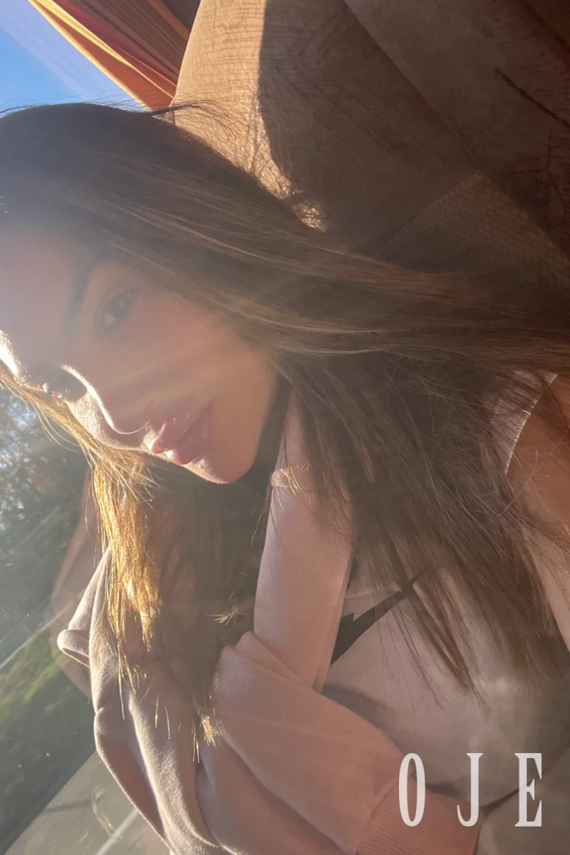 stories-slider-content