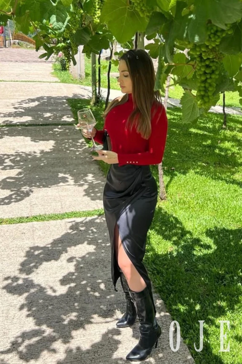 stories-slider-content