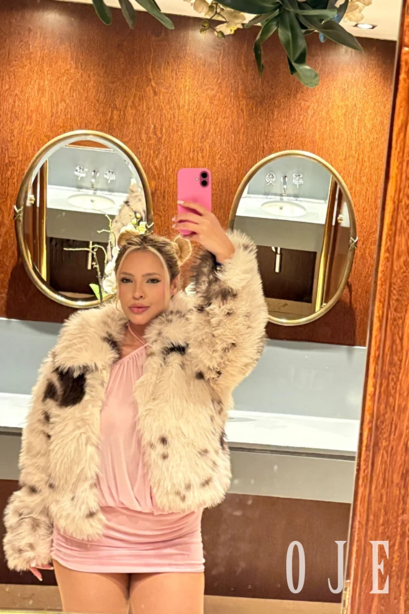 stories-slider-content