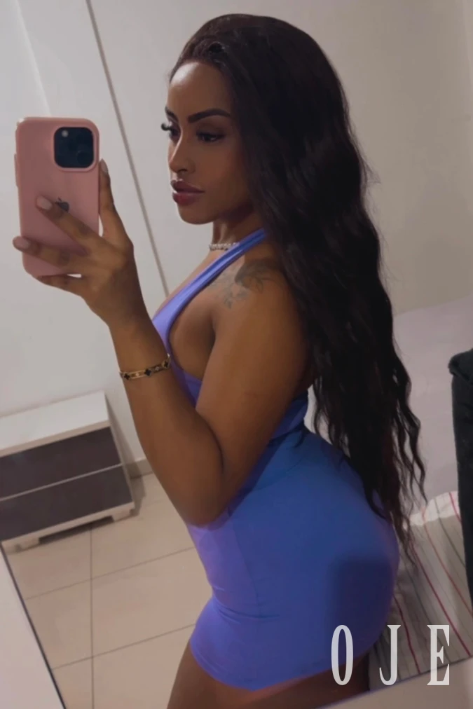 stories-slider-content