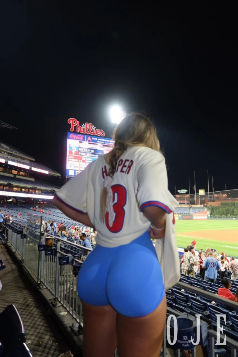 stories-slider-content