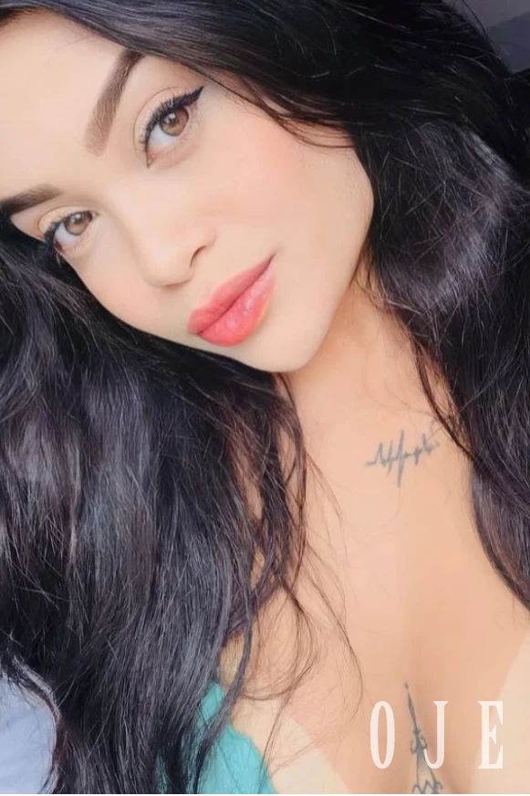 stories-slider-content