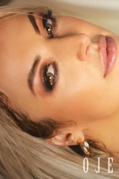 stories-slider-content