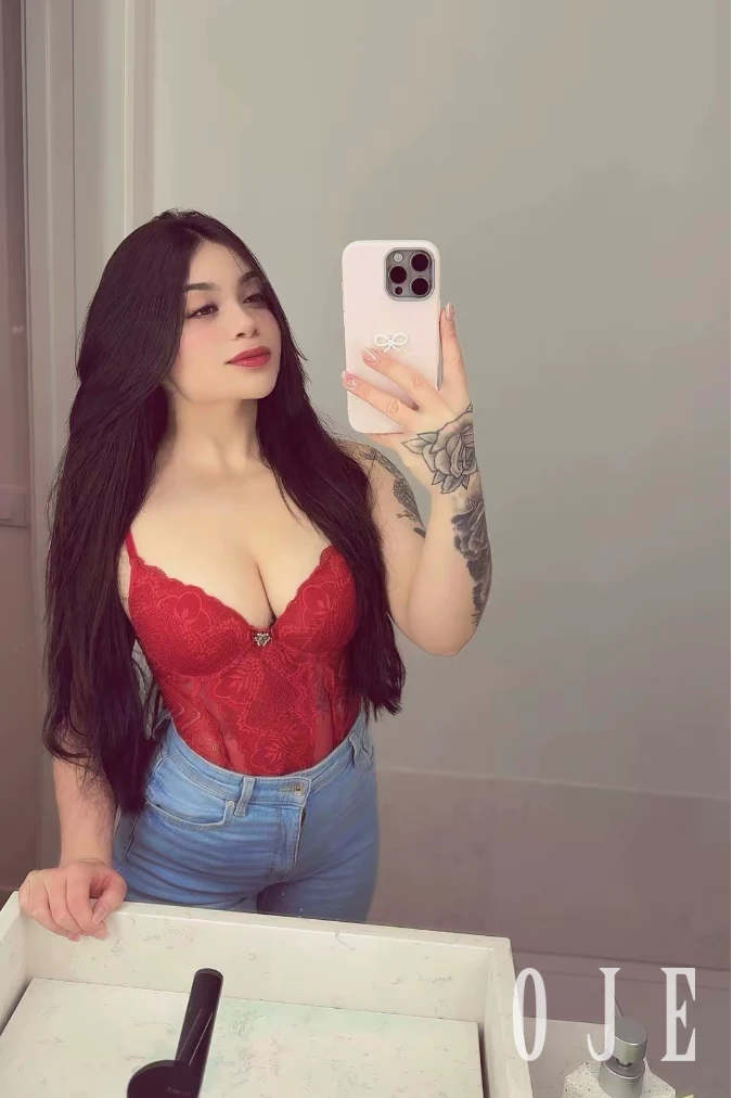 stories-slider-content