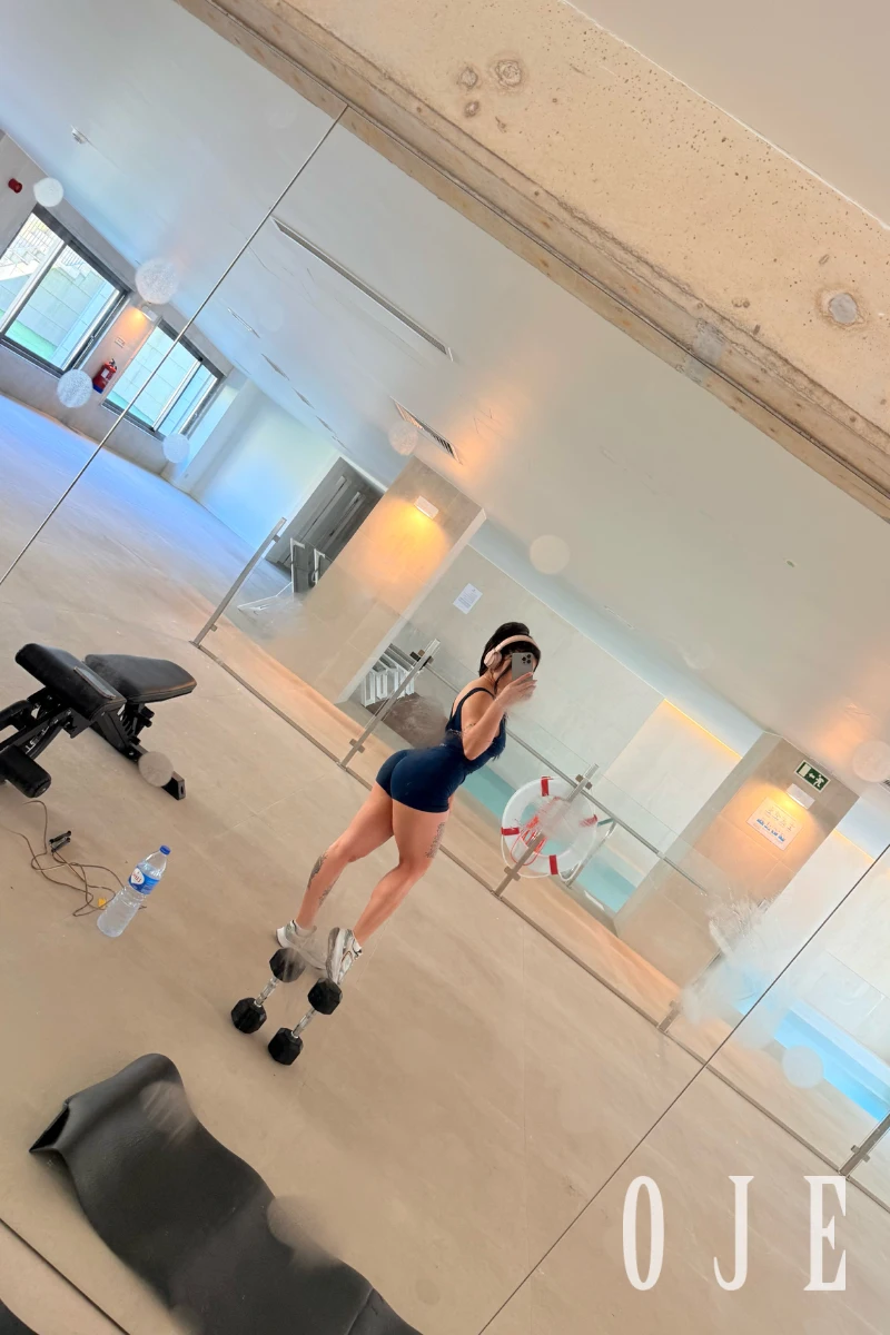 stories-slider-content