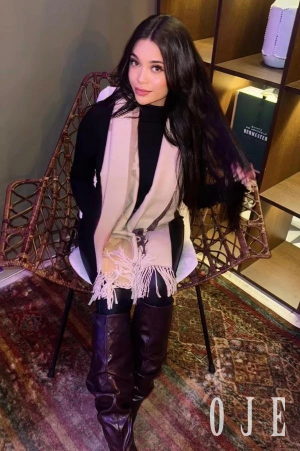 stories-slider-content