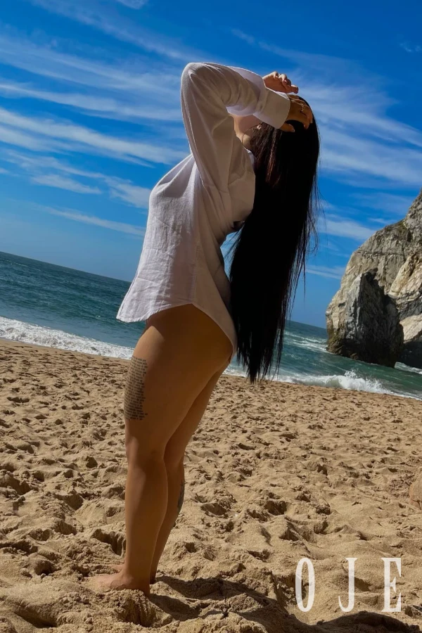 stories-slider-content